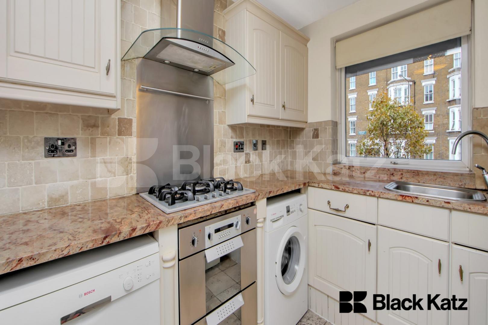 Boasting 1050 sq. ft. of living & entertaining space & sun filled roof terrace Yaldham House Old Kent Road, Elephant and Castle/Borough